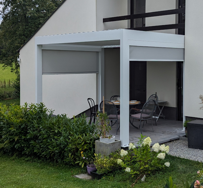 Installation d'une pergola bioclimatique IZI à Neupré